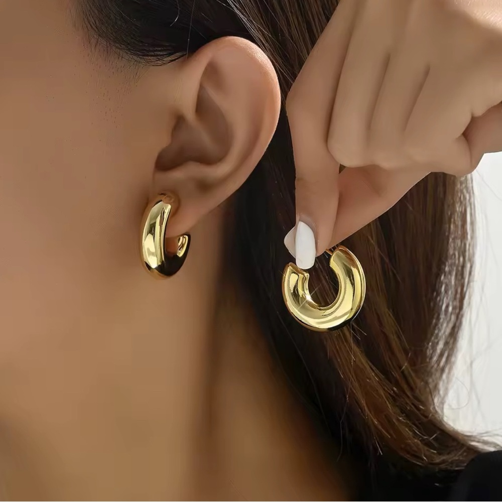 Chunky Gold Statement Hoop Earrings - Picture 2 of 2